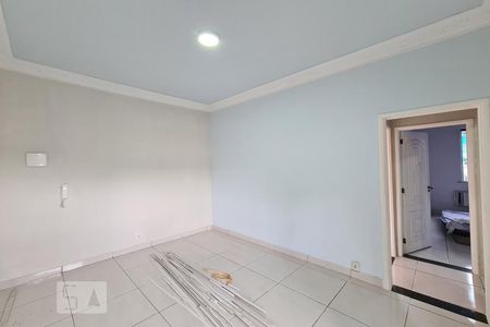 Sala de apartamento para alugar com 2 quartos, 90m² em Cascadura, Rio de Janeiro