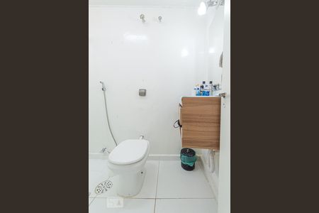 Banheiro de apartamento à venda com 1 quarto, 46m² em Centro, São Paulo