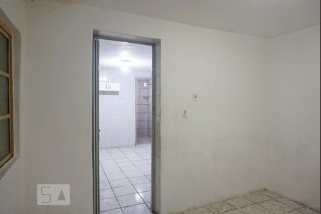 Quarto de casa para alugar com 1 quarto, 40m² em Jardim Santa Maria, São Paulo