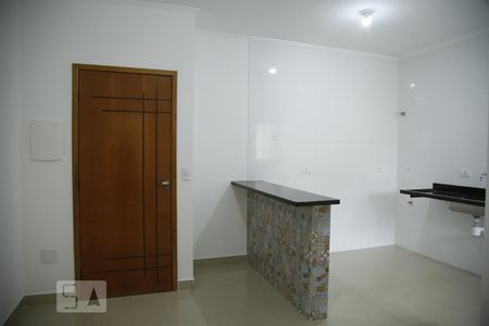 Sala de casa de condomínio para alugar com 2 quartos, 65m² em Vila Alpina, São Paulo