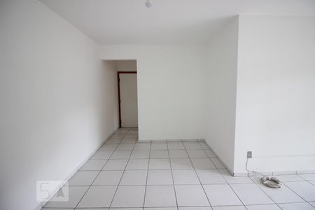 Sala de apartamento para alugar com 3 quartos, 85m² em Córrego Grande, Florianópolis