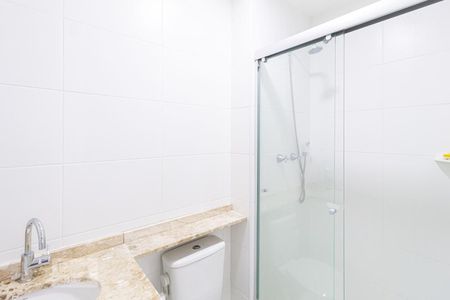 Banheiro 1 de apartamento à venda com 2 quartos, 56m² em Continental, Osasco