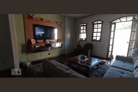 Sala de casa à venda com 4 quartos, 227m² em João Pinheiro, Belo Horizonte
