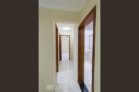 Corredor de apartamento para alugar com 2 quartos, 48m² em Jacarepaguá, Rio de Janeiro