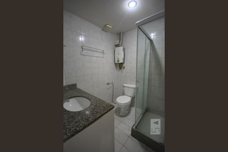 Banheiro Social de apartamento para alugar com 1 quarto, 42m² em Botafogo, Rio de Janeiro