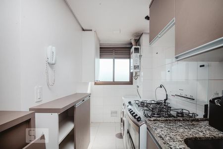 Cozinha de apartamento para alugar com 2 quartos, 65m² em Passo da Areia, Porto Alegre