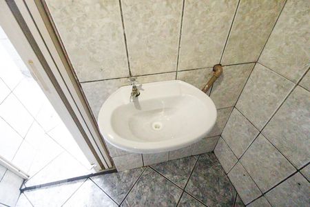 Banheiro de casa para alugar com 1 quarto, 50m² em Vila Penteado, São Paulo