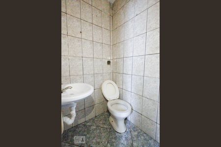 Banheiro de casa para alugar com 1 quarto, 50m² em Vila Penteado, São Paulo