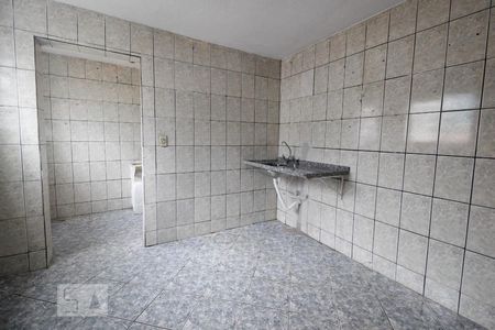 Cozinha de casa para alugar com 1 quarto, 50m² em Vila Penteado, São Paulo