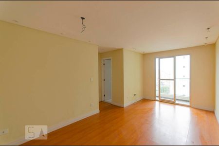 Sala de apartamento para alugar com 2 quartos, 54m² em Parque Císper, São Paulo