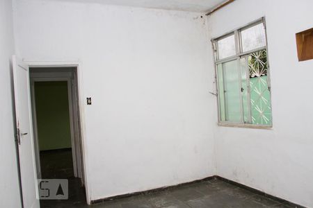 Quarto de casa para alugar com 2 quartos, 80m² em Jardim Sulacap, Rio de Janeiro