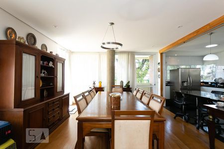 Sala de casa à venda com 4 quartos, 520m² em Sumaré, São Paulo