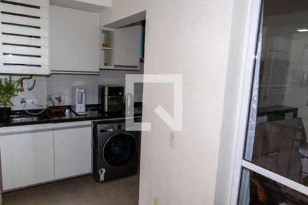 Apartamento à venda com 56m², 2 quartos e 1 vaga Apartamento à venda com 56m², 2 quartos e 1 vagaVaranda