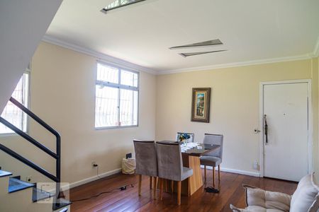 Sala 1 de apartamento para alugar com 3 quartos, 180m² em Santa Cruz, Belo Horizonte