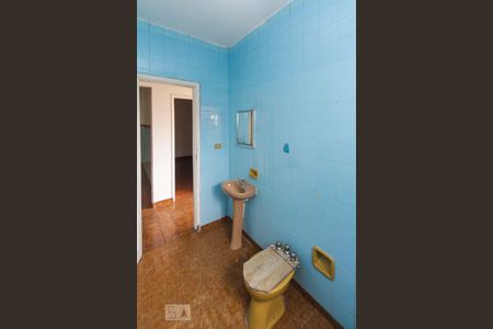 Banheiro de casa para alugar com 2 quartos, 60m² em Jardim Panorama (zona Leste), São Paulo