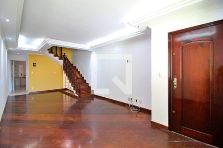 Sala de casa à venda com 3 quartos, 246m² em Vila Pires, Santo André