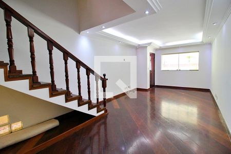 Sala de casa à venda com 3 quartos, 246m² em Vila Pires, Santo André