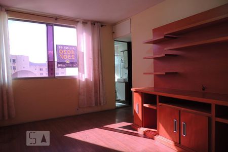 Sala  de apartamento para alugar com 2 quartos, 60m² em Taquara, Rio de Janeiro