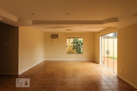 Sala de casa de condomínio para alugar com 4 quartos, 360m² em Residencial Flórida, Ribeirão Preto