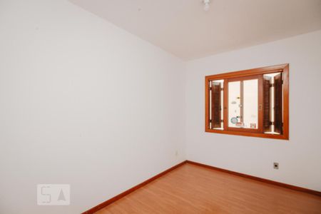 Dormitório de apartamento para alugar com 3 quartos, 102m² em Jardim Itu, Porto Alegre