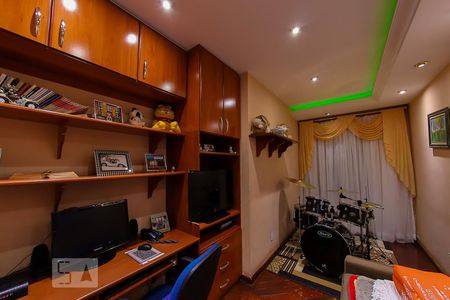 Quarto de casa para alugar com 3 quartos, 300m² em Vila Rosalia, Guarulhos