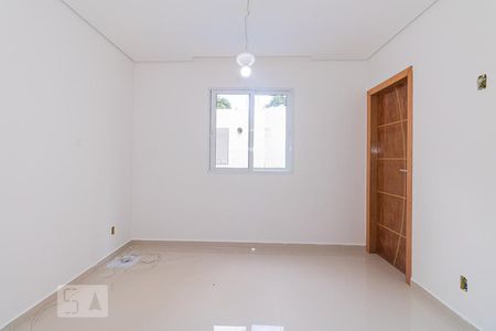 Suíte de casa à venda com 3 quartos, 450m² em Vila Maria Alta, São Paulo