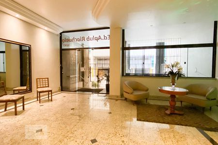 Apartamento para alugar com 163m², 3 quartos e 1 vaga Apartamento para alugar com 163m², 3 quartos e 1 vagaÁrea Comum - Hall