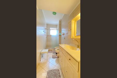 Apartamento para alugar com 163m², 3 quartos e 1 vaga Apartamento para alugar com 163m², 3 quartos e 1 vagaBanheiro da Suíte