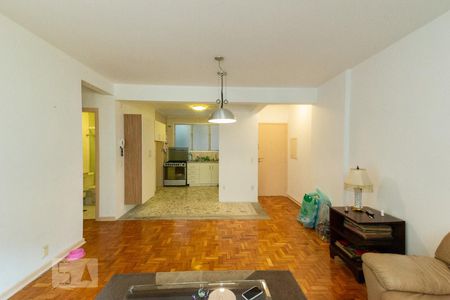 Sala de apartamento para alugar com 3 quartos, 96m² em Moema, São Paulo