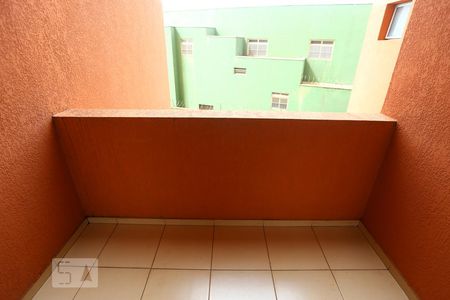 Sacada de apartamento à venda com 2 quartos, 65m² em Jaguaribe, Osasco