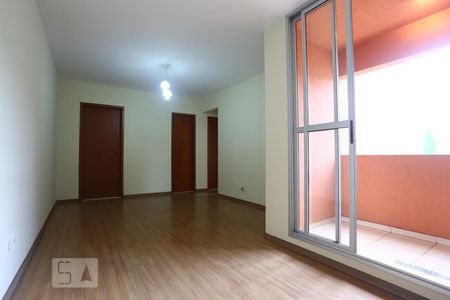 Sala de apartamento à venda com 2 quartos, 65m² em Jaguaribe, Osasco