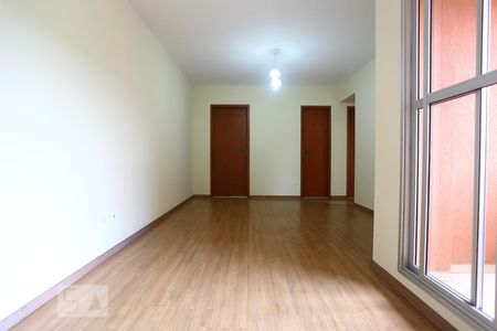 Sala de apartamento à venda com 2 quartos, 65m² em Jaguaribe, Osasco