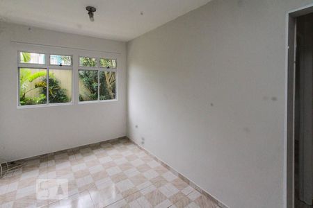 Quarto de apartamento para alugar com 2 quartos, 42m² em Jardim Santa Terezinha (zona Leste), São Paulo