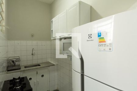 Cozinha de apartamento para alugar com 1 quarto, 30m² em Indianópolis, São Paulo