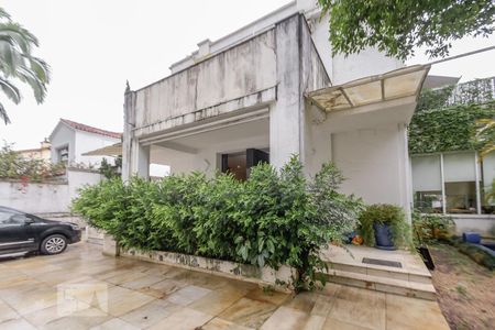 Entrada de casa à venda com 4 quartos, 440m² em Consolação, São Paulo