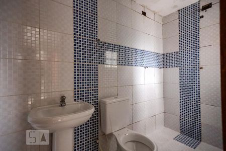 Banheiro da Suíte de casa para alugar com 2 quartos, 110m² em Vila Medeiros, São Paulo