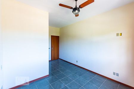 Suite de casa de condomínio à venda com 2 quartos, 171m² em Itaipu, Niterói