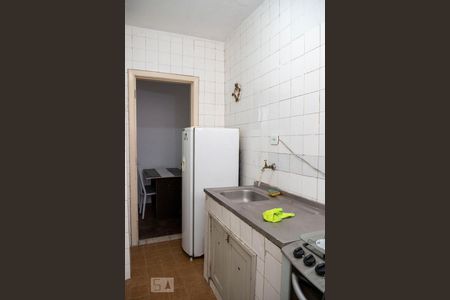 Cozinha de kitnet/studio à venda com 1 quarto, 42m² em Liberdade, São Paulo