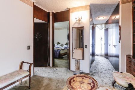 Casa para alugar com 750m², 4 quartos e 5 vagas Casa para alugar com 750m², 4 quartos e 5 vagasSala Íntima