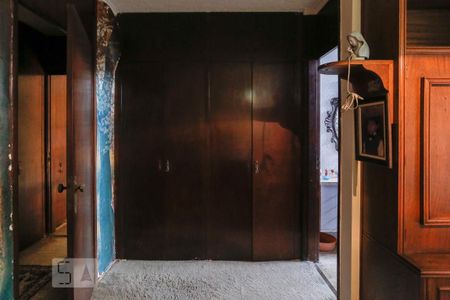 Casa para alugar com 750m², 4 quartos e 5 vagas Casa para alugar com 750m², 4 quartos e 5 vagasSuíte 2