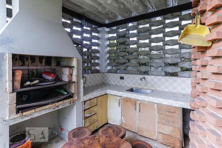 Casa para alugar com 750m², 4 quartos e 5 vagas Casa para alugar com 750m², 4 quartos e 5 vagasChurrasqueira