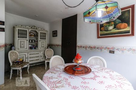 Casa para alugar com 750m², 4 quartos e 5 vagas Casa para alugar com 750m², 4 quartos e 5 vagasSala de Almoço