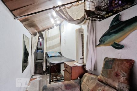 Corredor de casa à venda com 1 quarto, 40m² em Vila Santa Maria, São Paulo