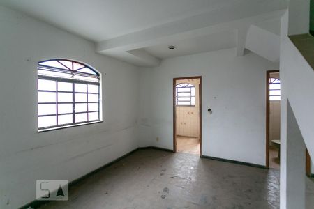 Sala de casa à venda com 2 quartos, 50m² em Cachoeirinha, Belo Horizonte