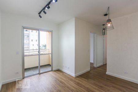 Sala de Estar de apartamento para alugar com 2 quartos, 48m² em Vila Gomes, São Paulo