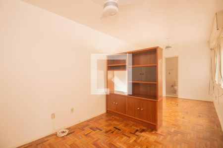 Sala de kitnet/studio para alugar com 1 quarto, 32m² em Passo da Areia, Porto Alegre