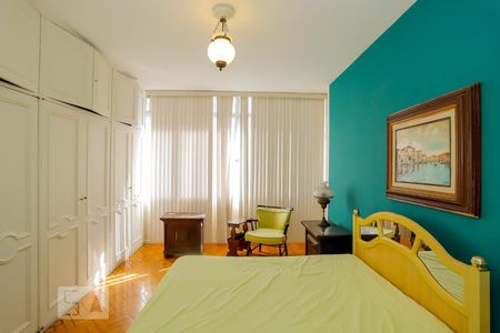 Quarto 1- Suite de apartamento à venda com 5 quartos, 350m² em Copacabana, Rio de Janeiro