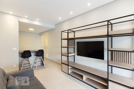 Sala/Cozinha de apartamento para alugar com 1 quarto, 90m² em Itaim Bibi, São Paulo