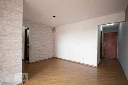 Sala de apartamento para alugar com 3 quartos, 80m² em Jaguaribe, Osasco