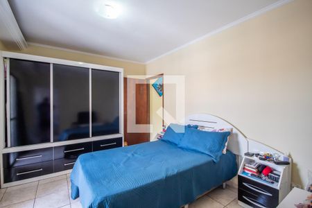 Suíte  de casa à venda com 4 quartos, 200m² em Vila Yolanda, Osasco